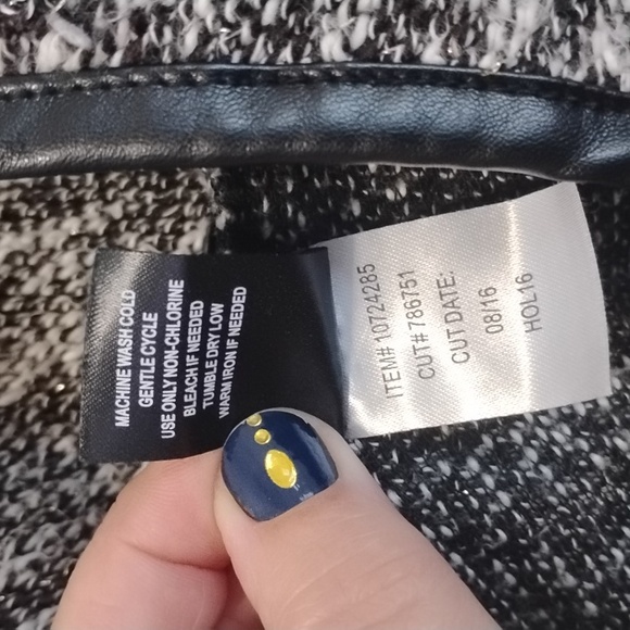 Torrid Moto Style Drape Front Cardigan Jacket Gold Metallic Detail Size 2 - Picture 13 of 13